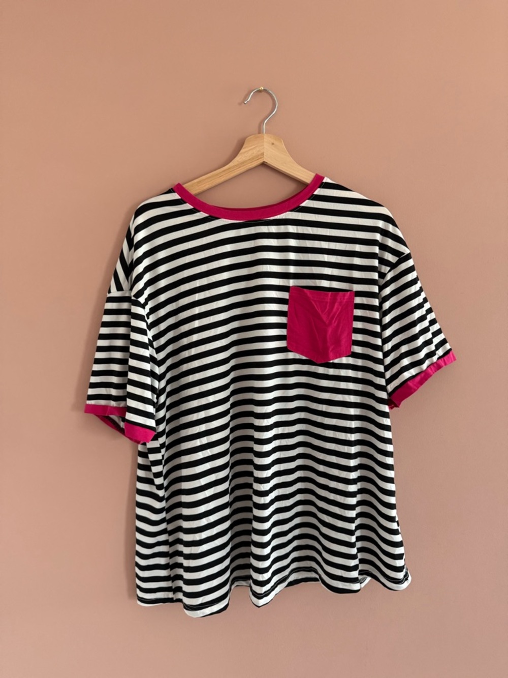 SHEIN Trendy Pocket Tee